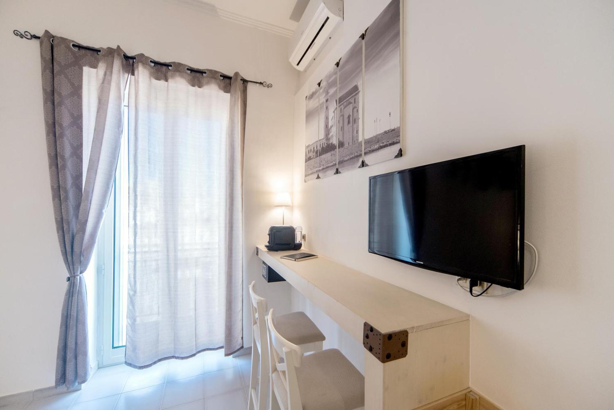 B&B Camera A Sud Mare' Trani Exteriér fotografie