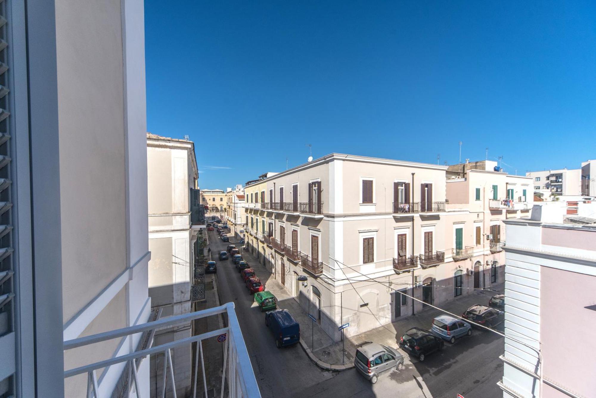 B&B Camera A Sud Mare' Trani Exteriér fotografie